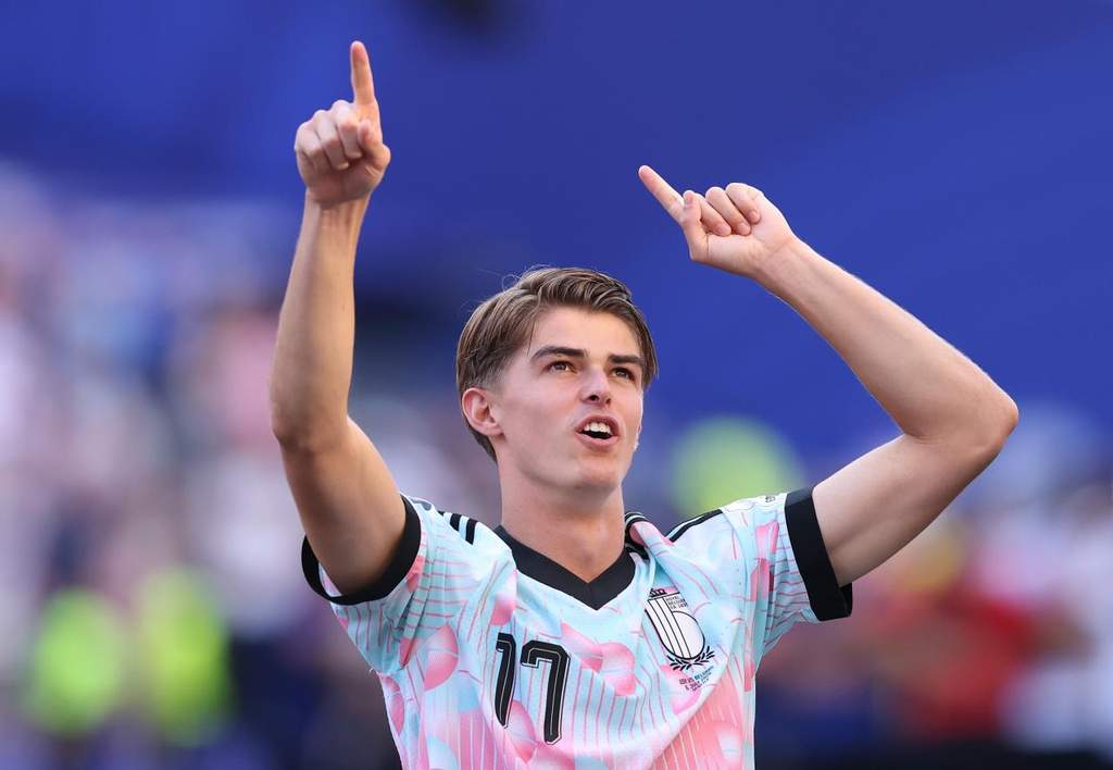 Charles De Ketelaere menjadi target transfer Bayern Munich dan PSG dari Atalanta