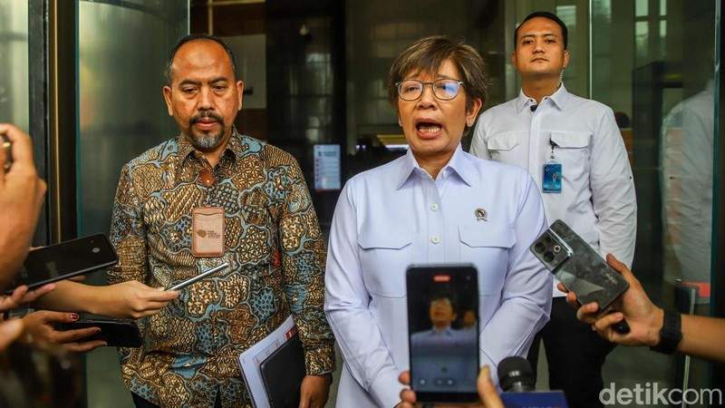 Konferensi pers Badan Gizi Nasional terkait pemangkasan anggaran program Makan Bergizi Gratis