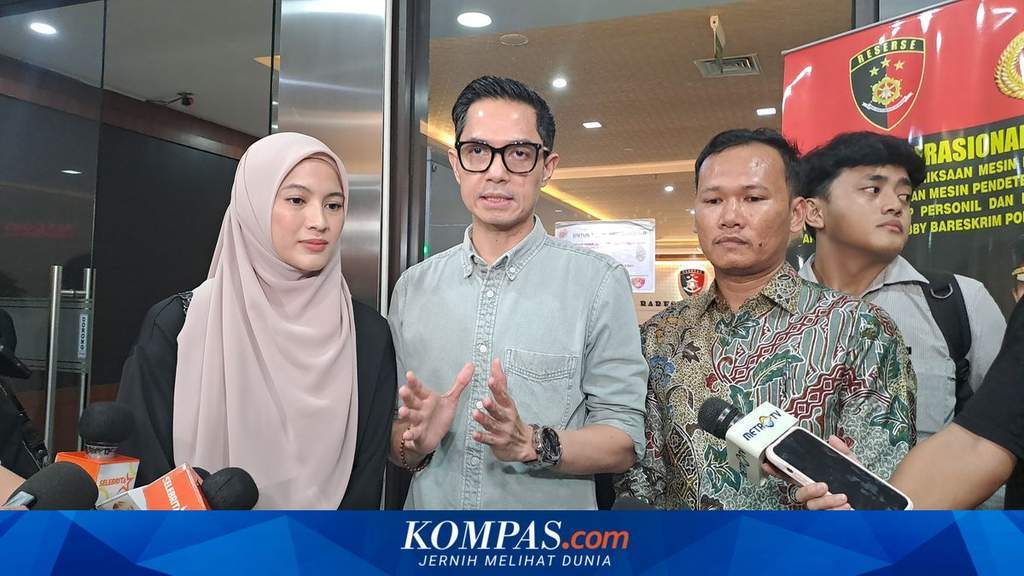 Dude Harlino serahkan uang investasi PT DSI ke Bareskrim Polri