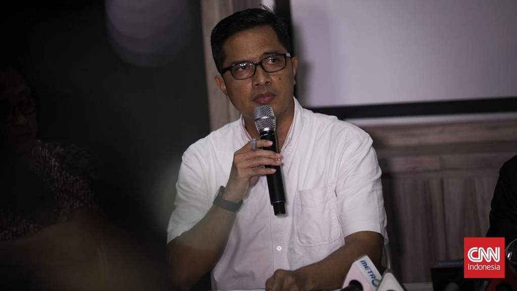 Febri Diansyah menjadi kuasa hukum eks Jampidsus Febrie Adriansyah di Kejaksaan Agung