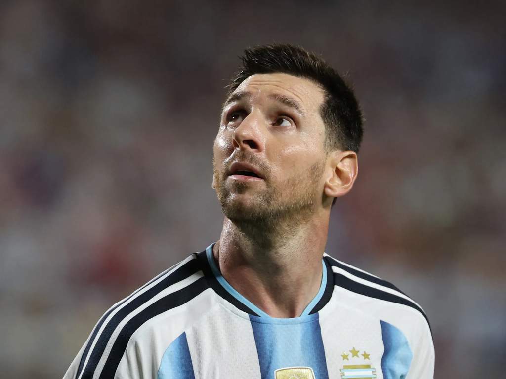 Lionel Messi dan Harry Kane bersiap duel di semifinal Piala Dunia 2026 Inggris vs Argentina