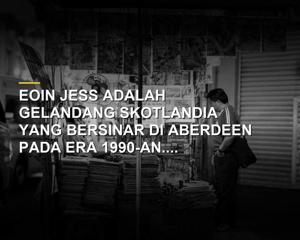 Foto Eoin Jess, gelandang Aberdeen dan timnas Skotlandia yang dua kali pemain muda terbaik