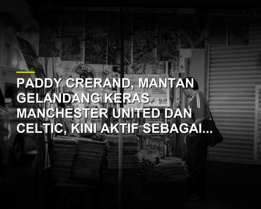 Foto Paddy Crerand saat masih aktif sebagai pemain Manchester United