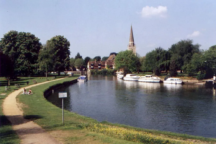 Abingdon-on-Thames, kota pasar bersejarah di Oxfordshire, Inggris, yang kaya akan warisan budaya
