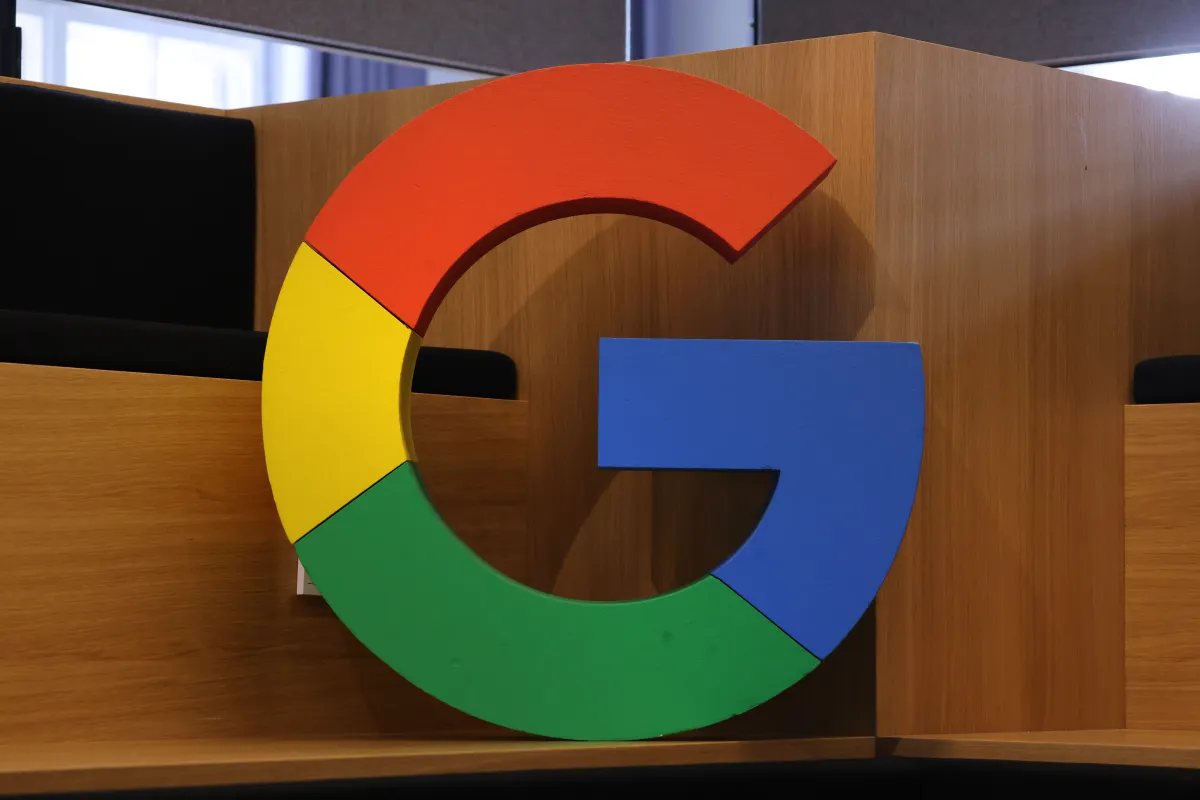 Ilustrasi keamanan siber dan analisis kelompok peretas oleh Google