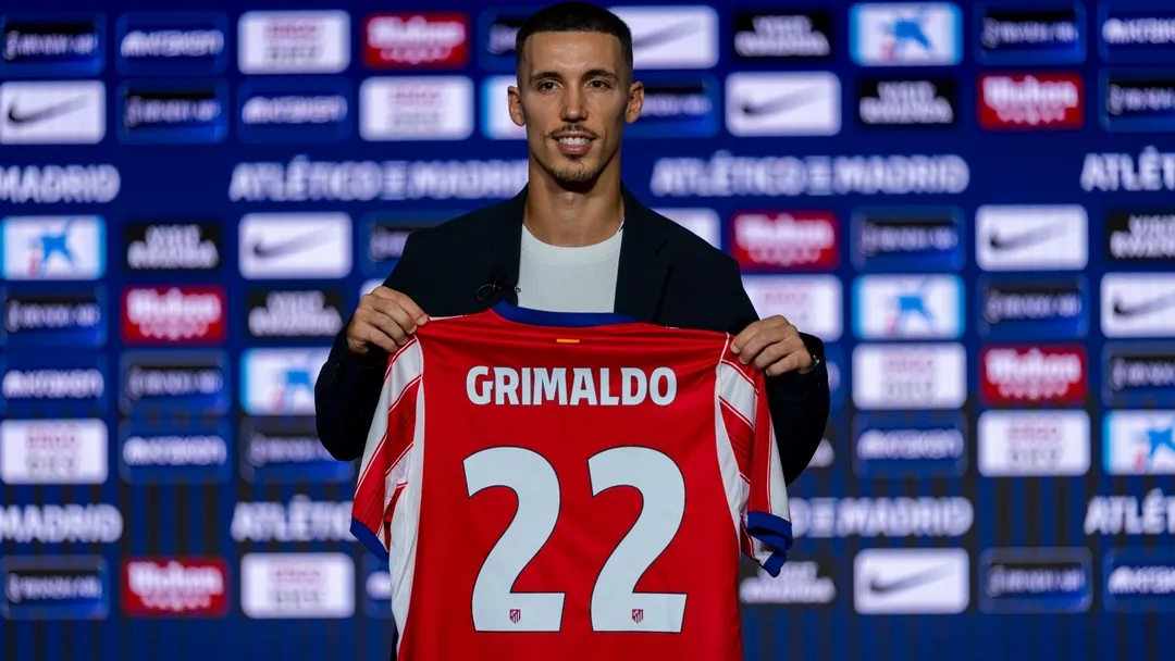 Alejandro Grimaldo resmi bergabung dengan Atletico Madrid untuk mengarungi musim baru LaLiga