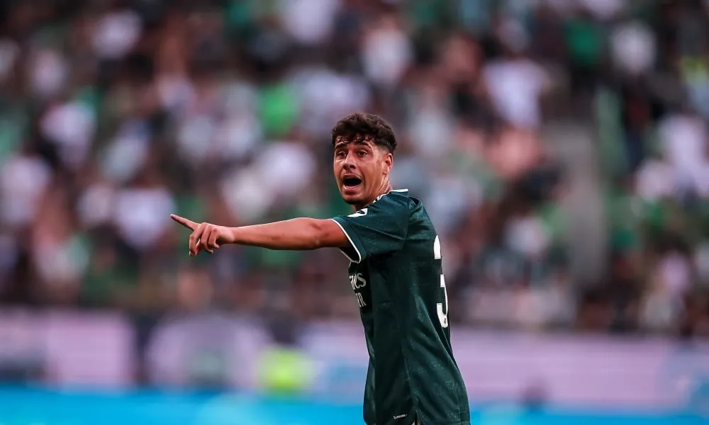 Alexis Ciria merayakan gol bersama skuad Real Madrid dalam laga pramusim