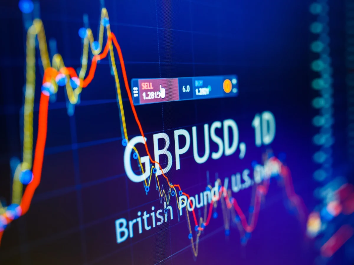 Grafik pergerakan nilai tukar Poundsterling terhadap Dolar AS di pasar keuangan global