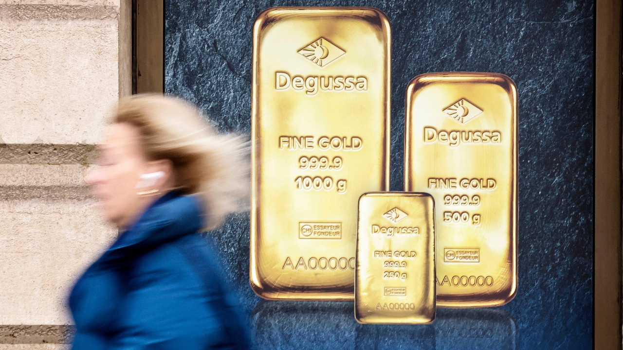 Batangan emas cadangan devisa bank sentral di pasar global