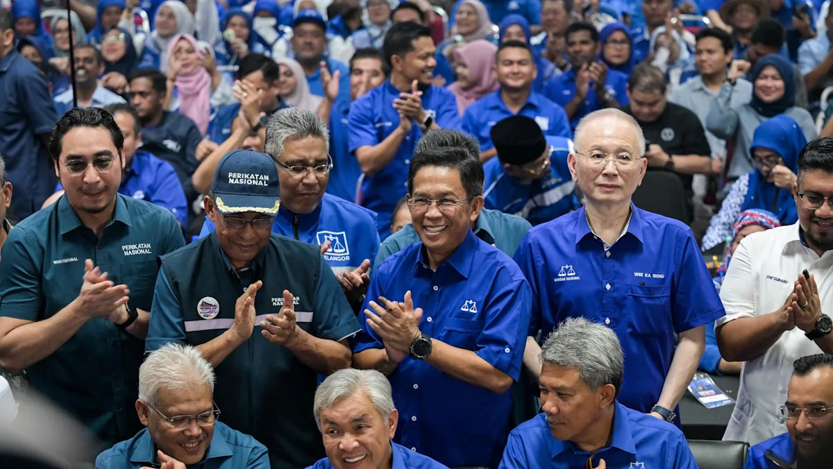 Petinggi Barisan Nasional dan Perikatan Nasional membahas pakta pemilu Melaka