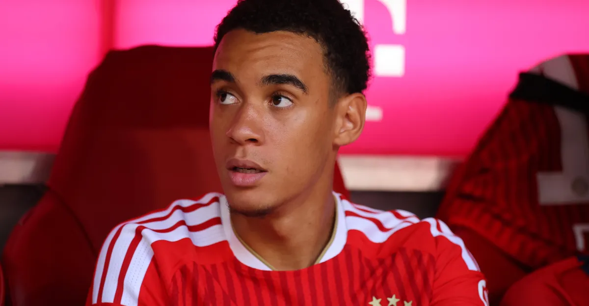 Jamal Musiala dan Konrad Laimer jalani latihan pemulihan cedera di Bayern Munich