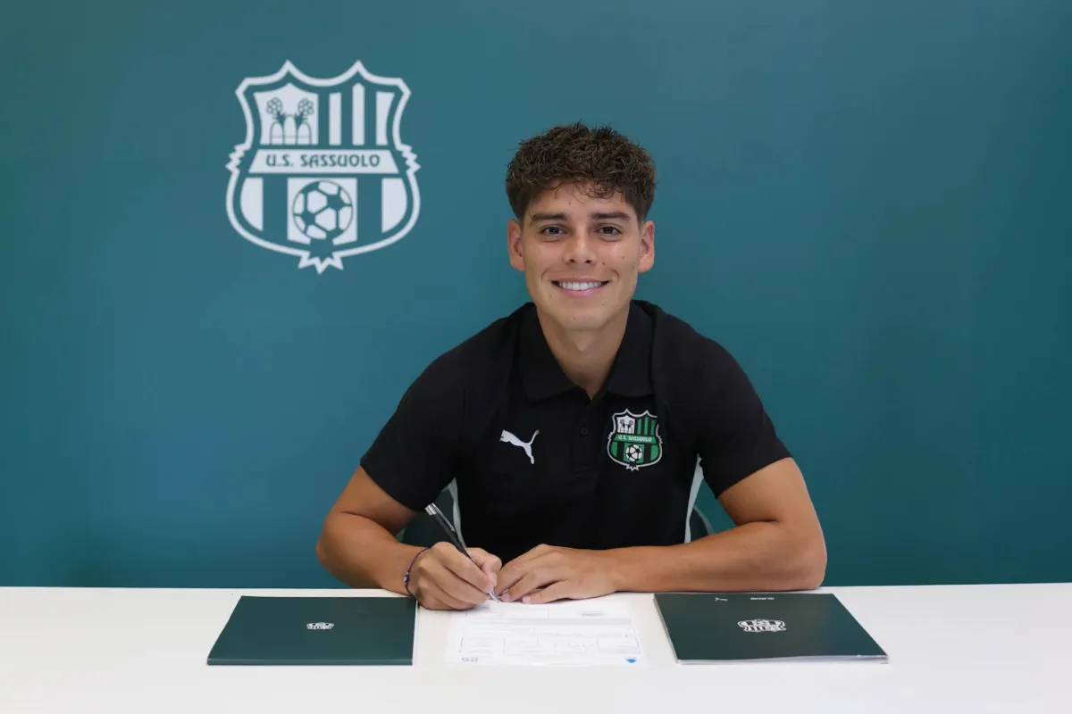 Benjamin Dominguez resmi diperkenalkan sebagai pemain baru Sassuolo musim ini