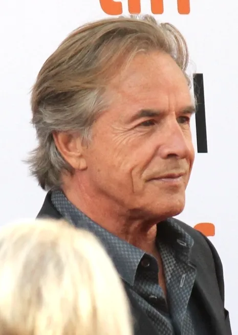 Potret aktor senior Amerika Serikat Don Johnson di karpet merah Hollywood