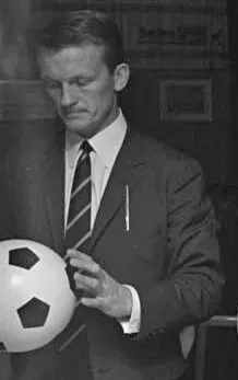 Werner Olk legenda sepak bola Bayern Munich dan mantan pelatih