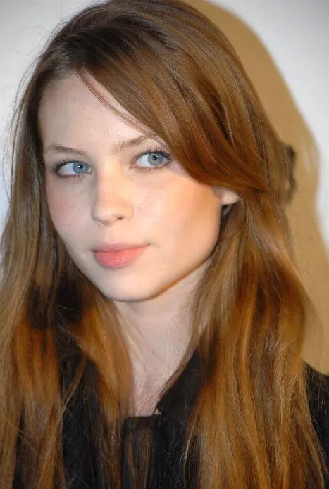 Biografi Daveigh Chase, Perjalanan Hidup Bintang Cilik Ikonik