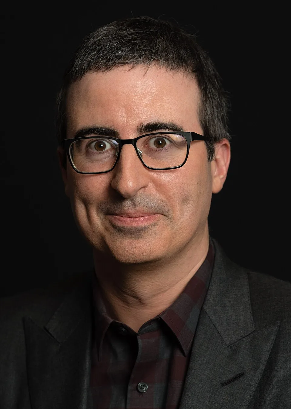 Komedian dan pembawa acara televisi John Oliver
