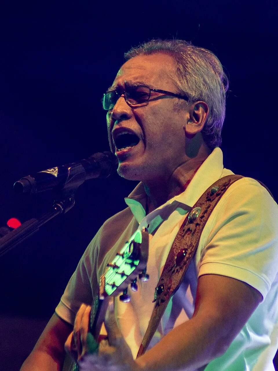 Biografi musisi legendaris Iwan Fals maestro musik tanah air