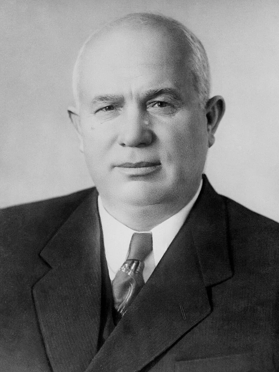 Biografi politikus Uni Soviet Nikita Khrushchev semasa memimpin