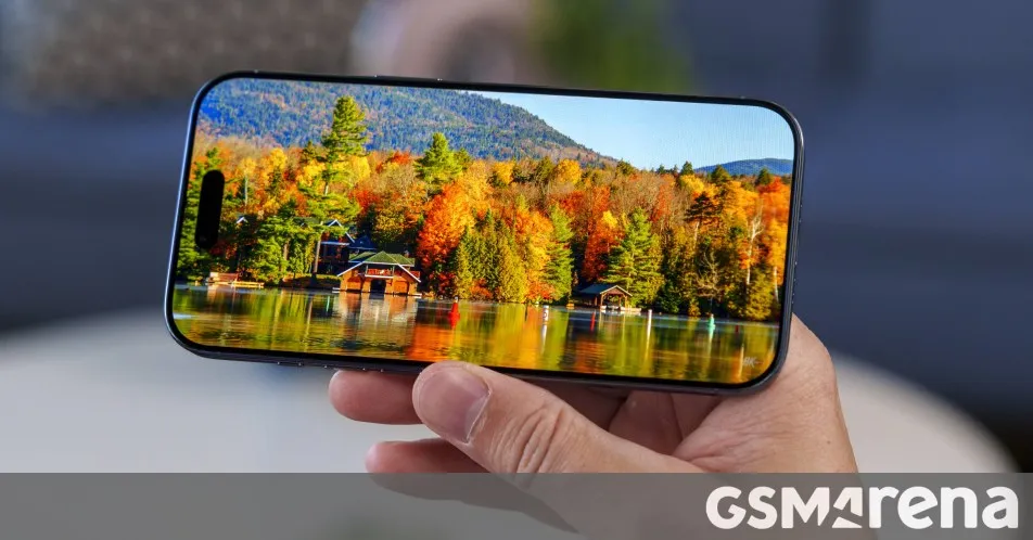 Ilustrasi bocoran layar bezel-less iPhone 20 Pro dan 20 Pro Max