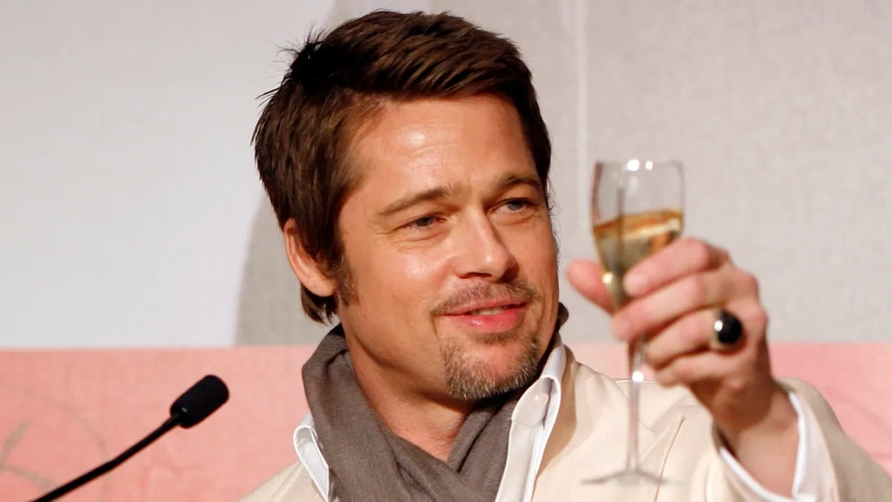 Brad Pitt kembali konsumsi alkohol setelah tujuh tahun sobrietas menuai sorotan pakar