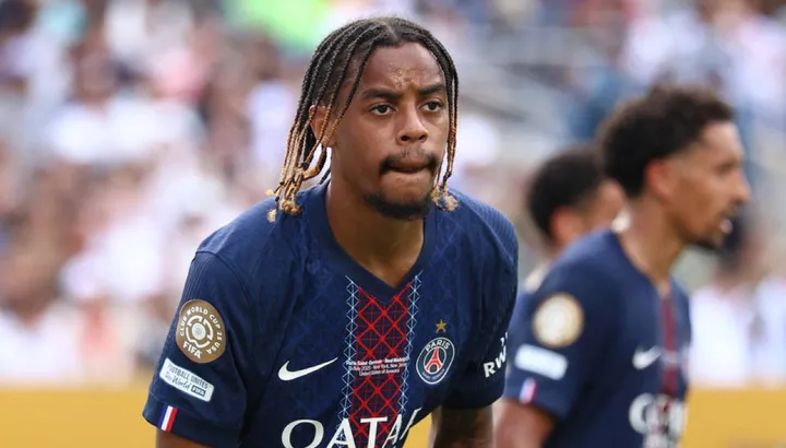 Bradley Barcola dalam balutan jersey Paris Saint-Germain