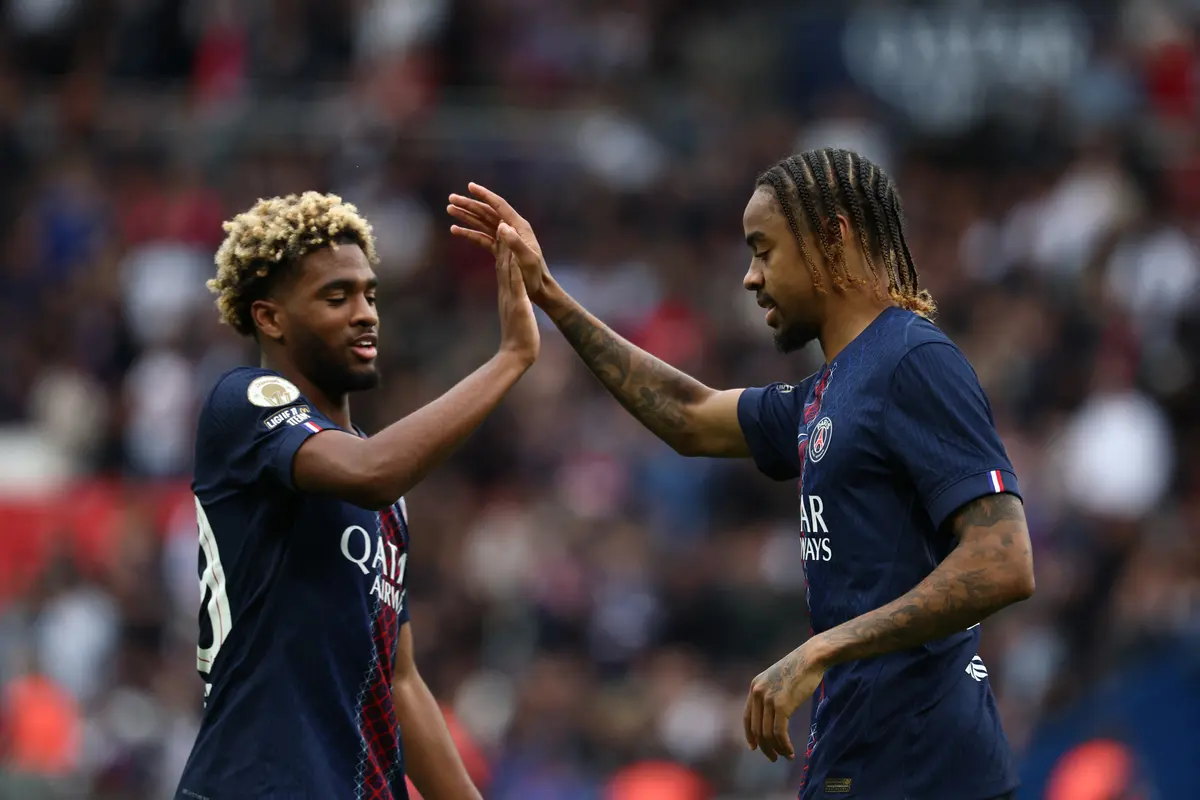 Luis Enrique siap lepas Bradley Barcola menuju Liverpool di bursa transfer