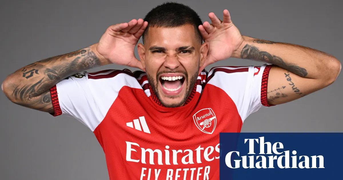 Bruno Guimaraes resmi diperkenalkan sebagai pemain baru Arsenal dengan nilai transfer besar