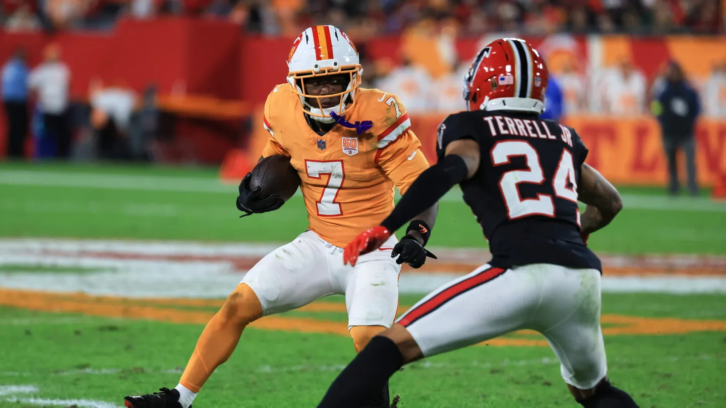Bucky Irving bersiap menghadapi musim kompetisi fantasy football NFL 2026