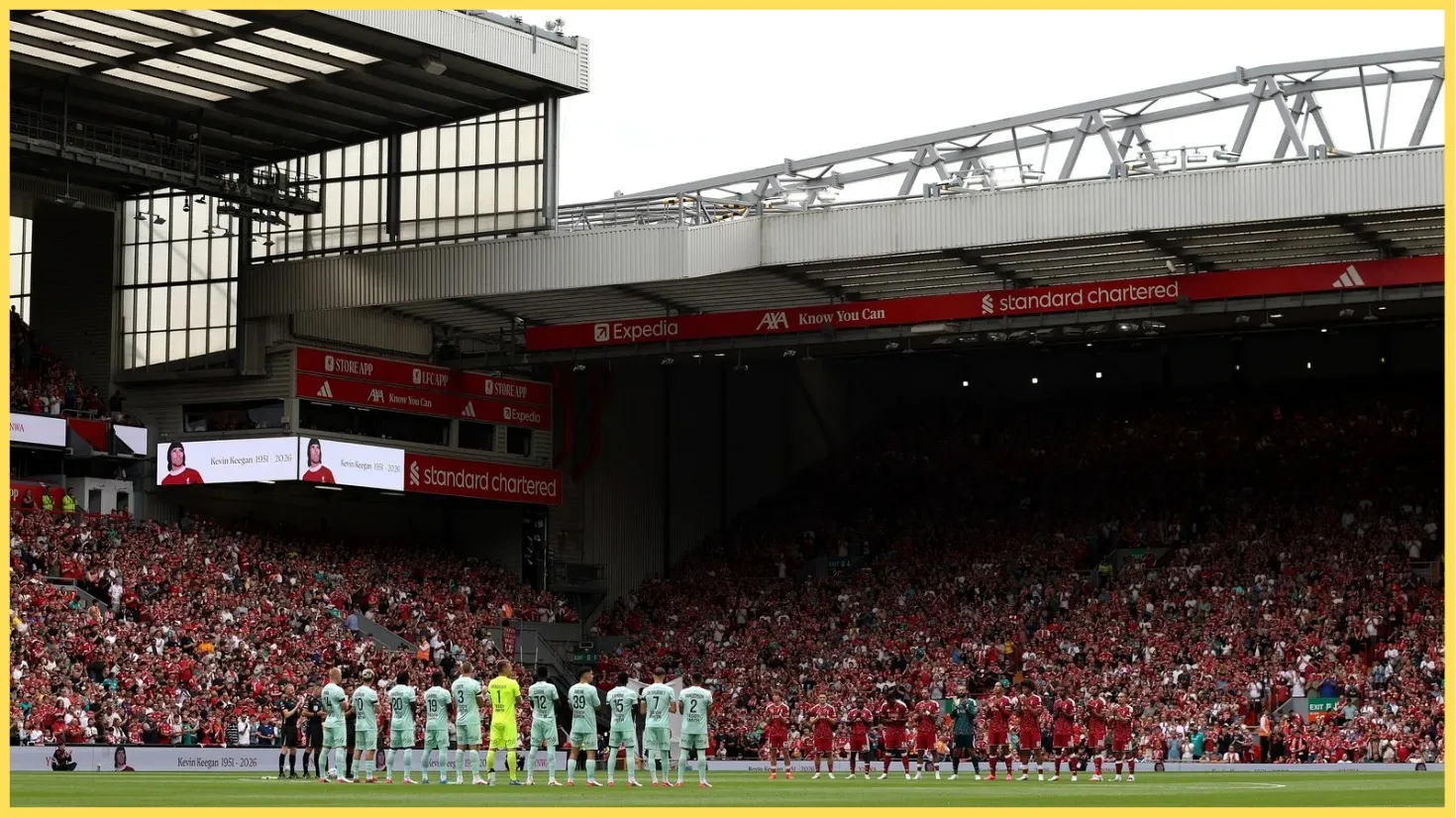 Bek muda Liverpool Calum Scanlon saat sesi latihan pramusim