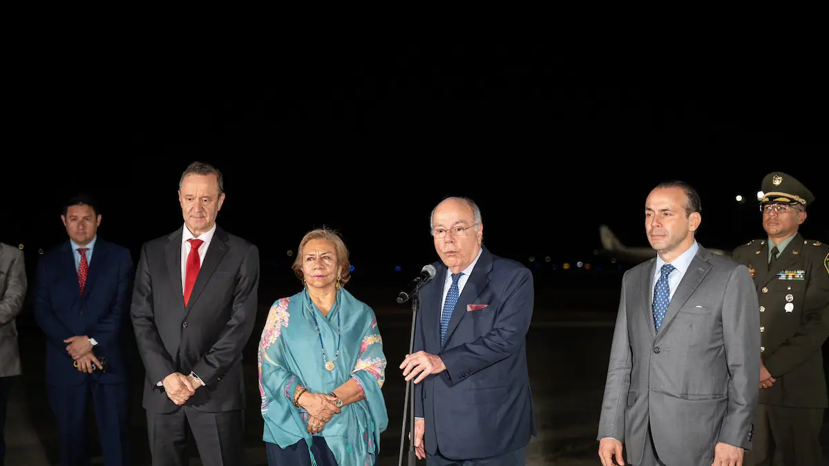 Menteri Luar Negeri Brasil Mauro Vieira tiba di Kolombia untuk pelantikan presiden