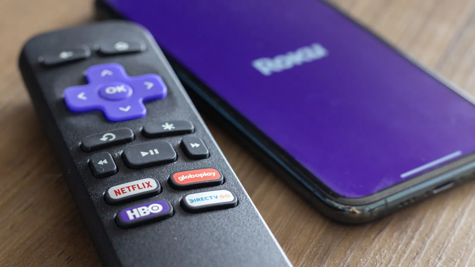 Tampilan layar perangkat streaming Roku yang menggunakan sistem operasi Roku OS