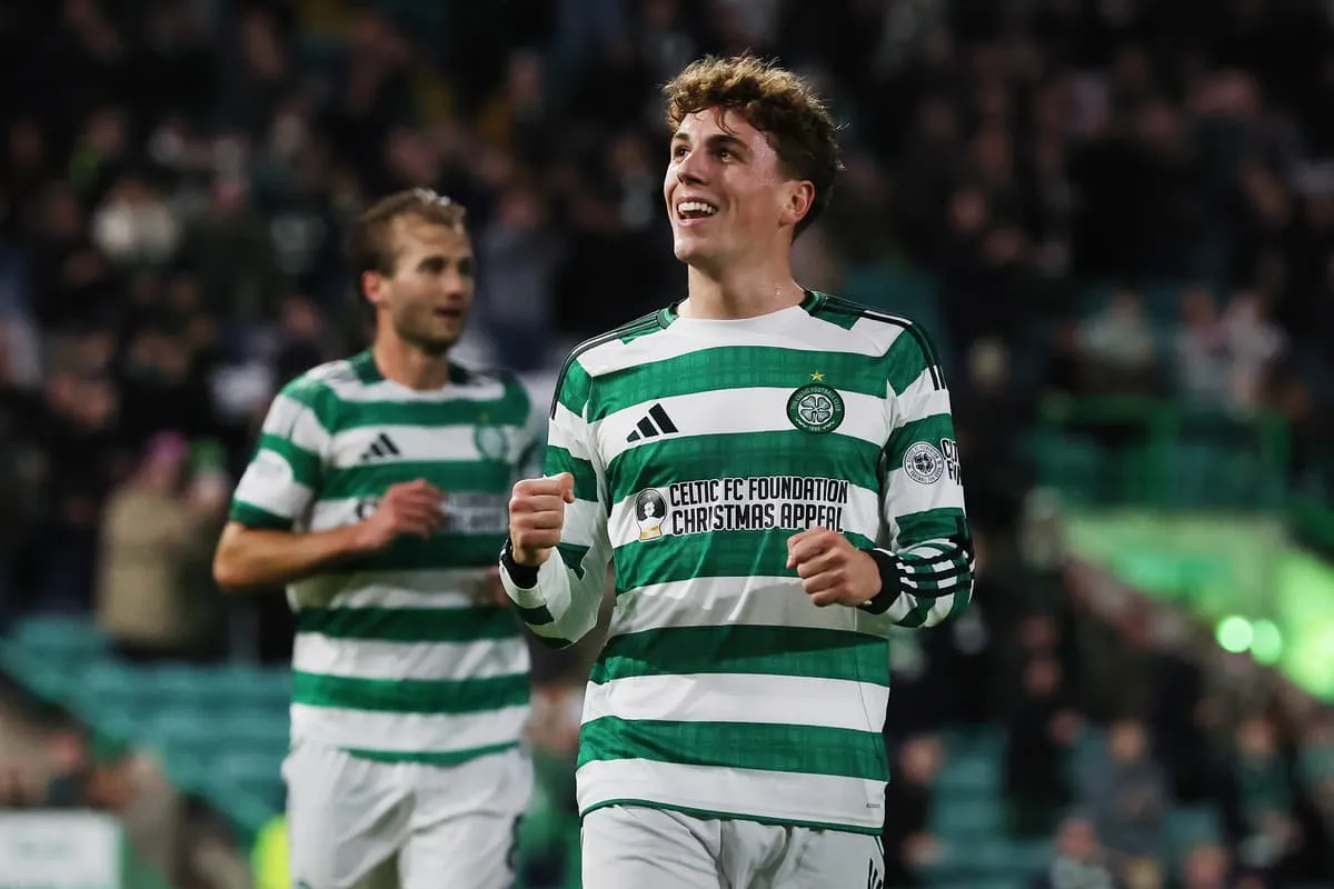 Pemain Celtic Arne Engels dalam pertandingan sepak bola