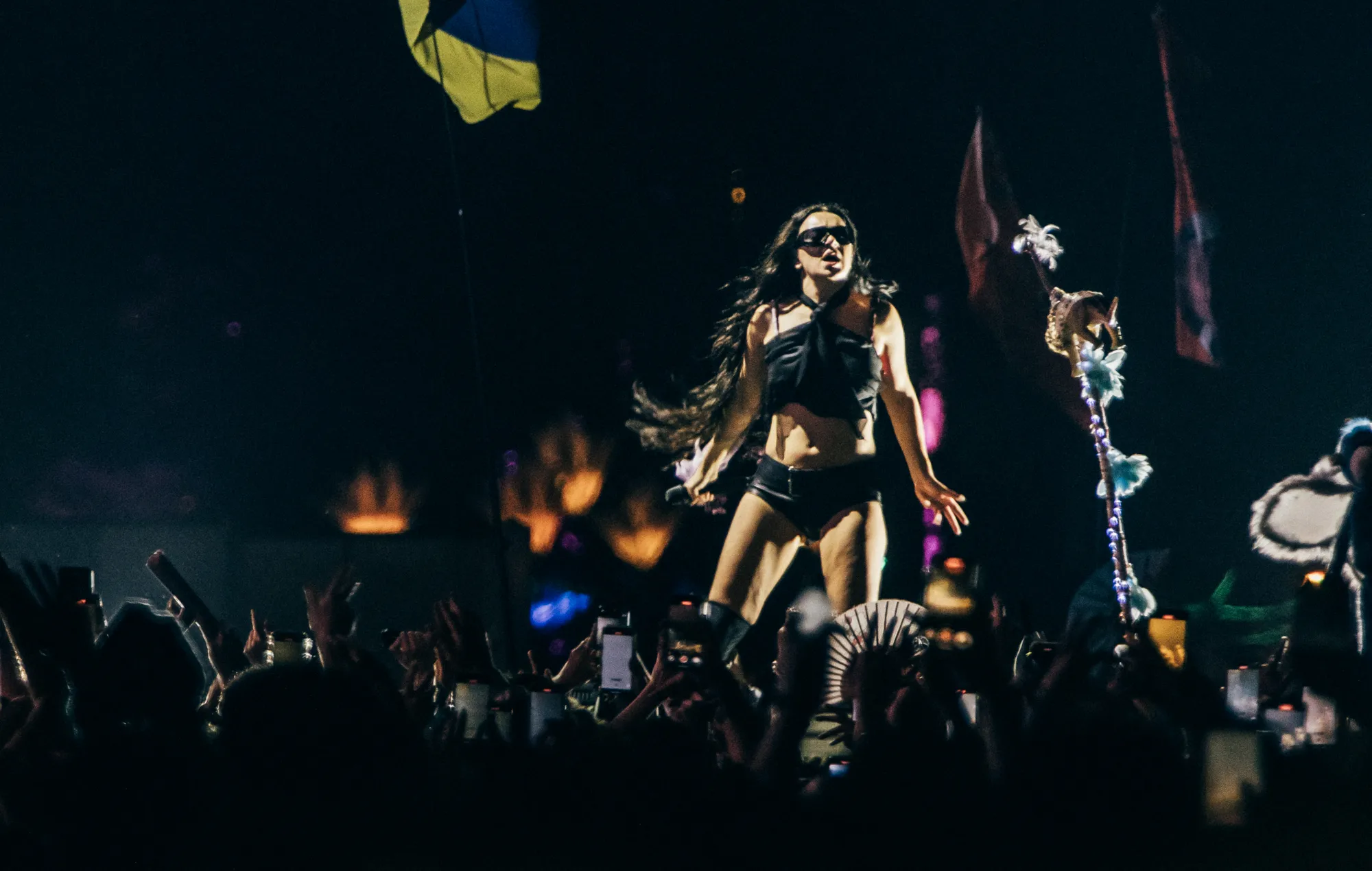 Charli XCX tampil memukau di panggung utama Lollapalooza 2026
