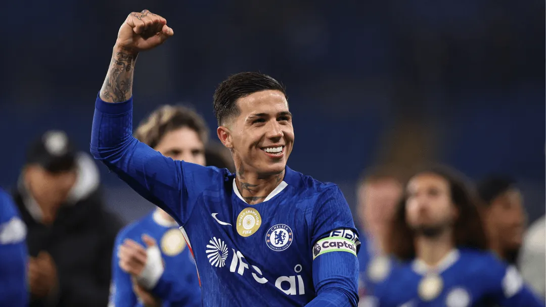 Chelsea siapkan Alex Scott jika Enzo Fernandez pindah ke Manchester City