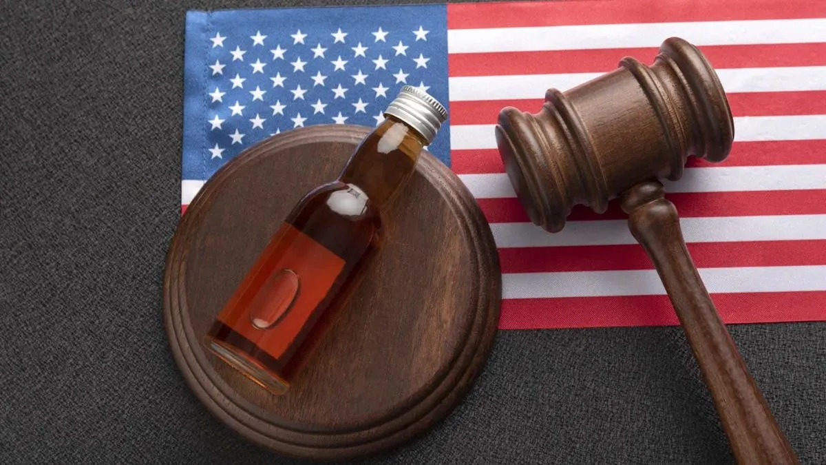 Deretan minuman beralkohol di toko ritel Amerika Serikat