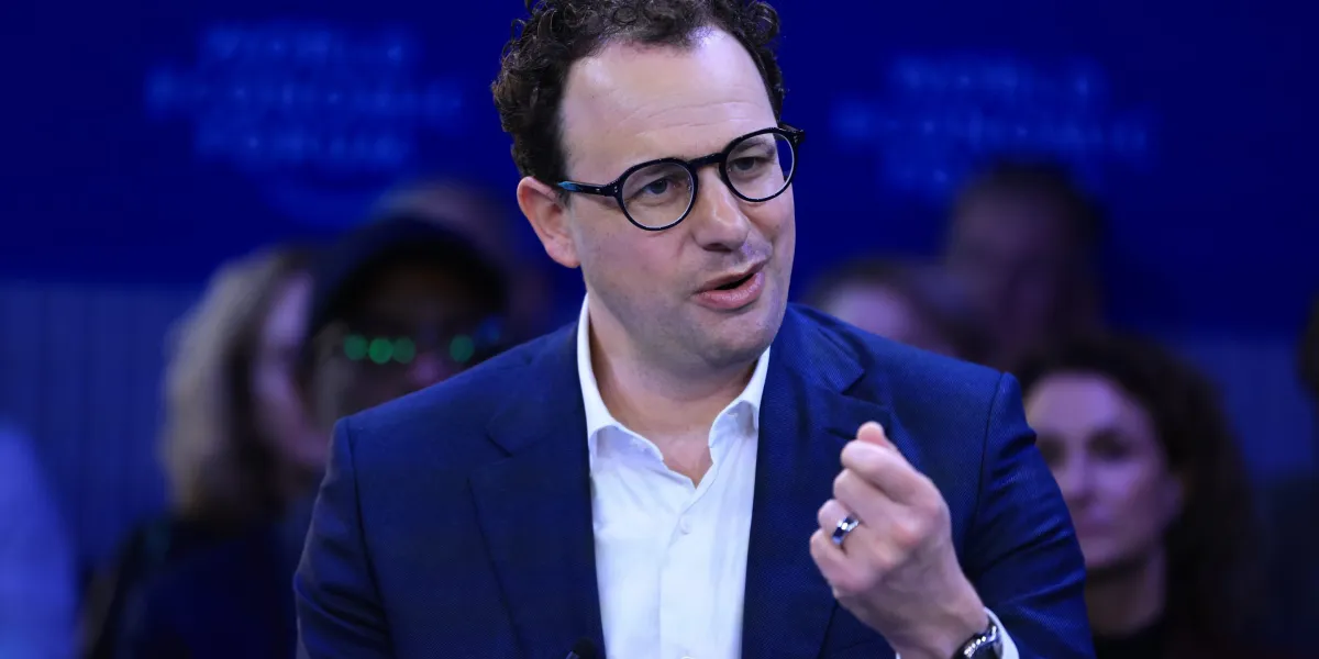 CEO Anthropic Dario Amodei bahas krisis kepercayaan publik terhadap kecerdasan buatan