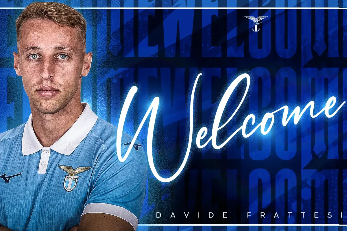 Davide Frattesi dalam balutan jersey Lazio setelah resmi pindah dari Inter Milan