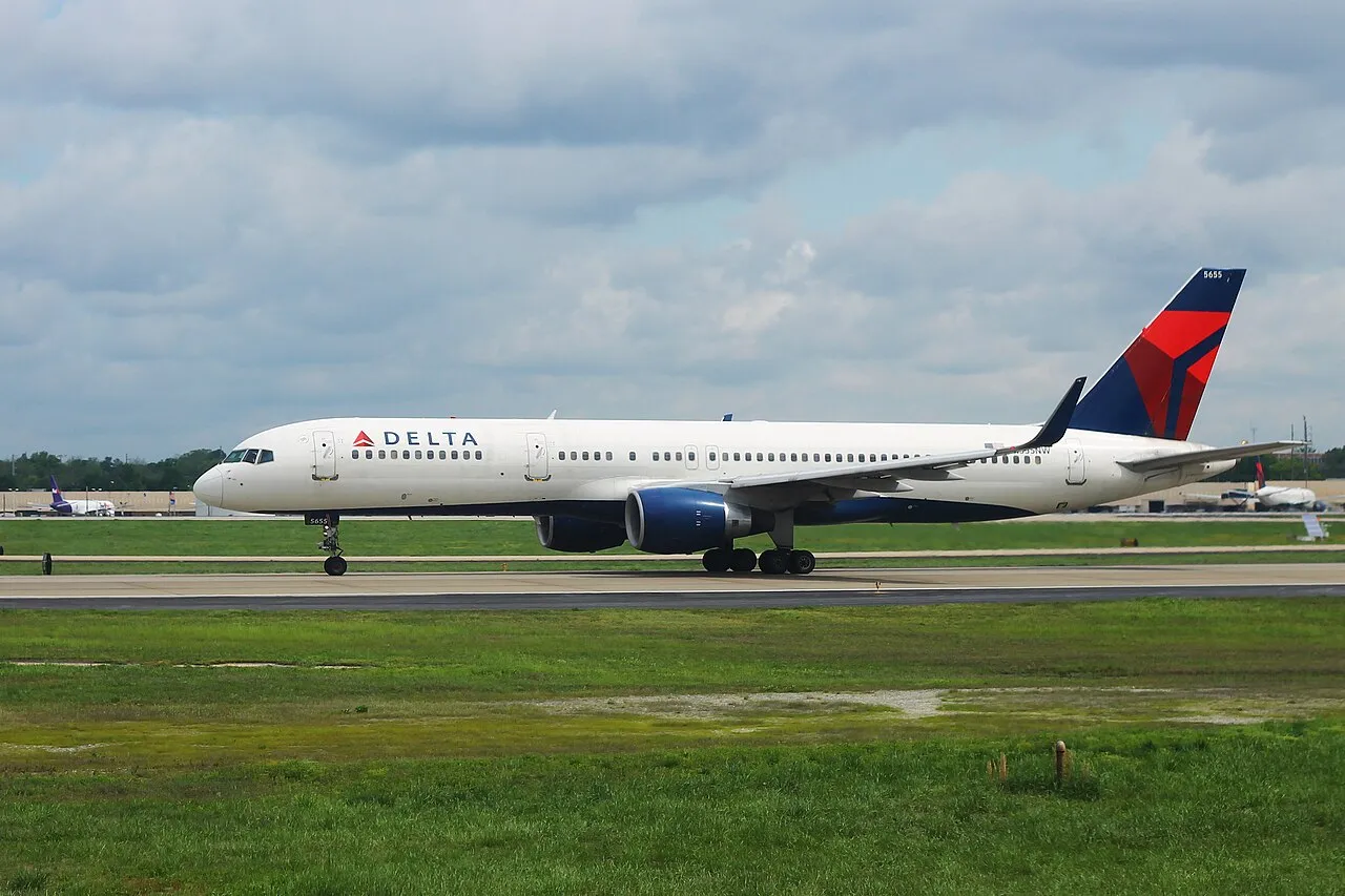 Ilustrasi pesawat Delta Air Lines yang mengalami darurat asap di kokpit