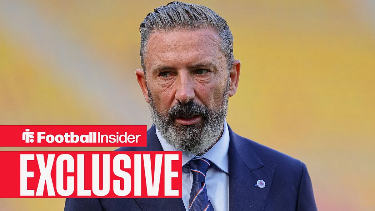 Pelatih Rangers Derek McInnes memimpin skuad di pinggir lapangan