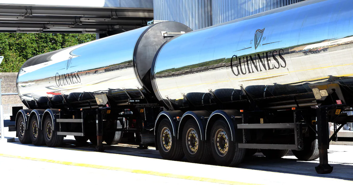 Kantor dan fasilitas produksi Diageo di Irlandia terdampak efisiensi global