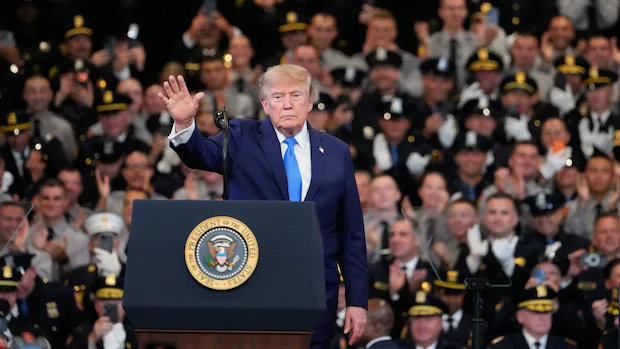 Presiden Amerika Serikat Donald Trump saat menyampaikan pidato terkait kebijakan energi dan Selat Hormuz
