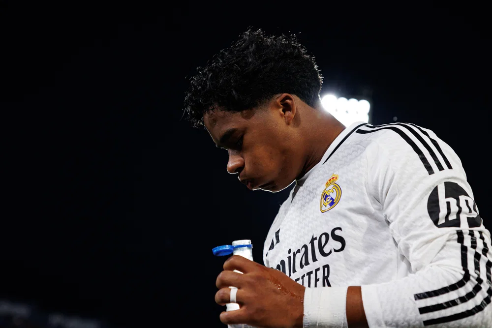 Penyerang Real Madrid Endrick saat mengenakan jersey nomor punggung sembilan