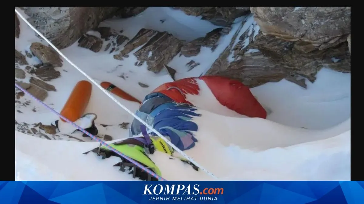 Jenazah Green Boots di jalur pendakian Gunung Everest