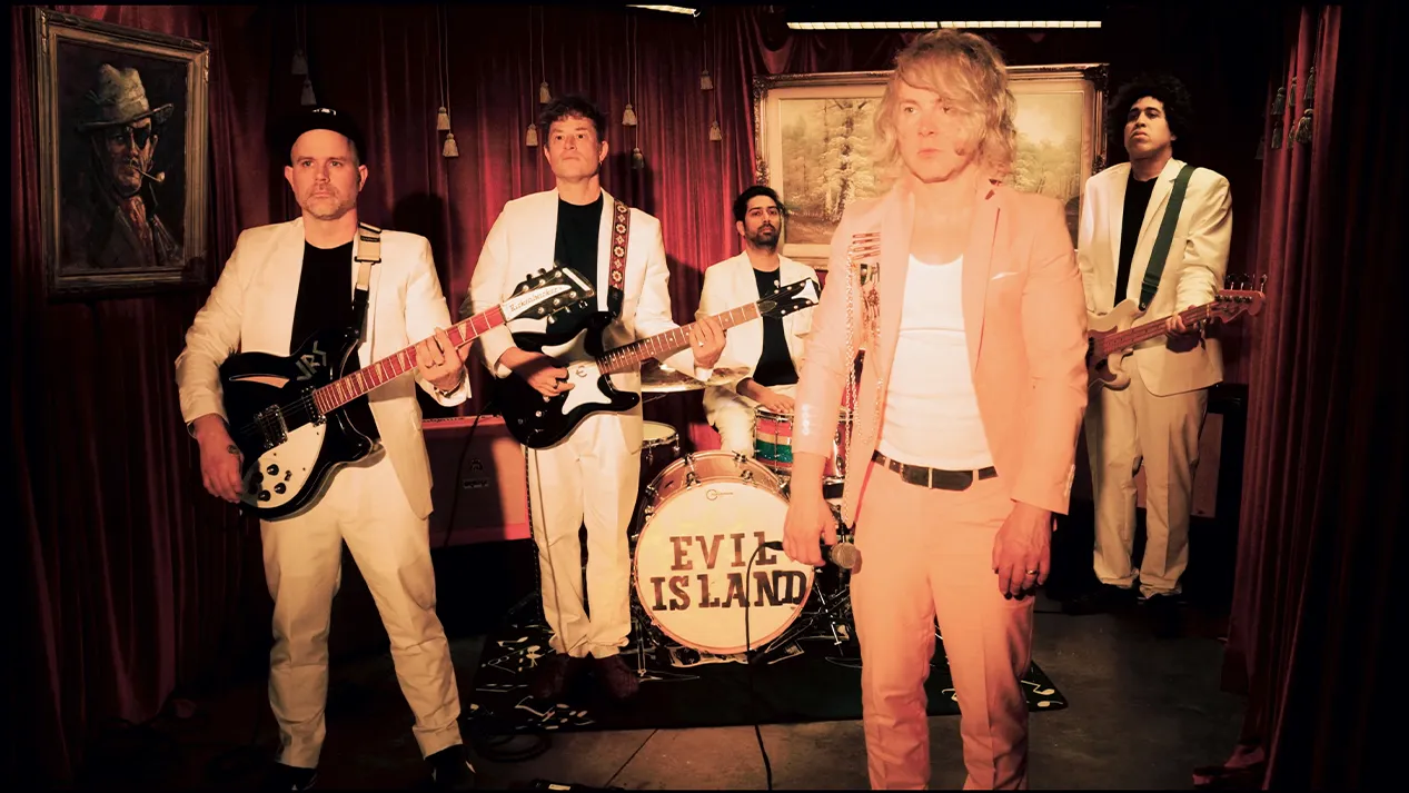 Ilustrasi grup musik Evil Island merilis singel T-Hexx bersama Guy Picciotto