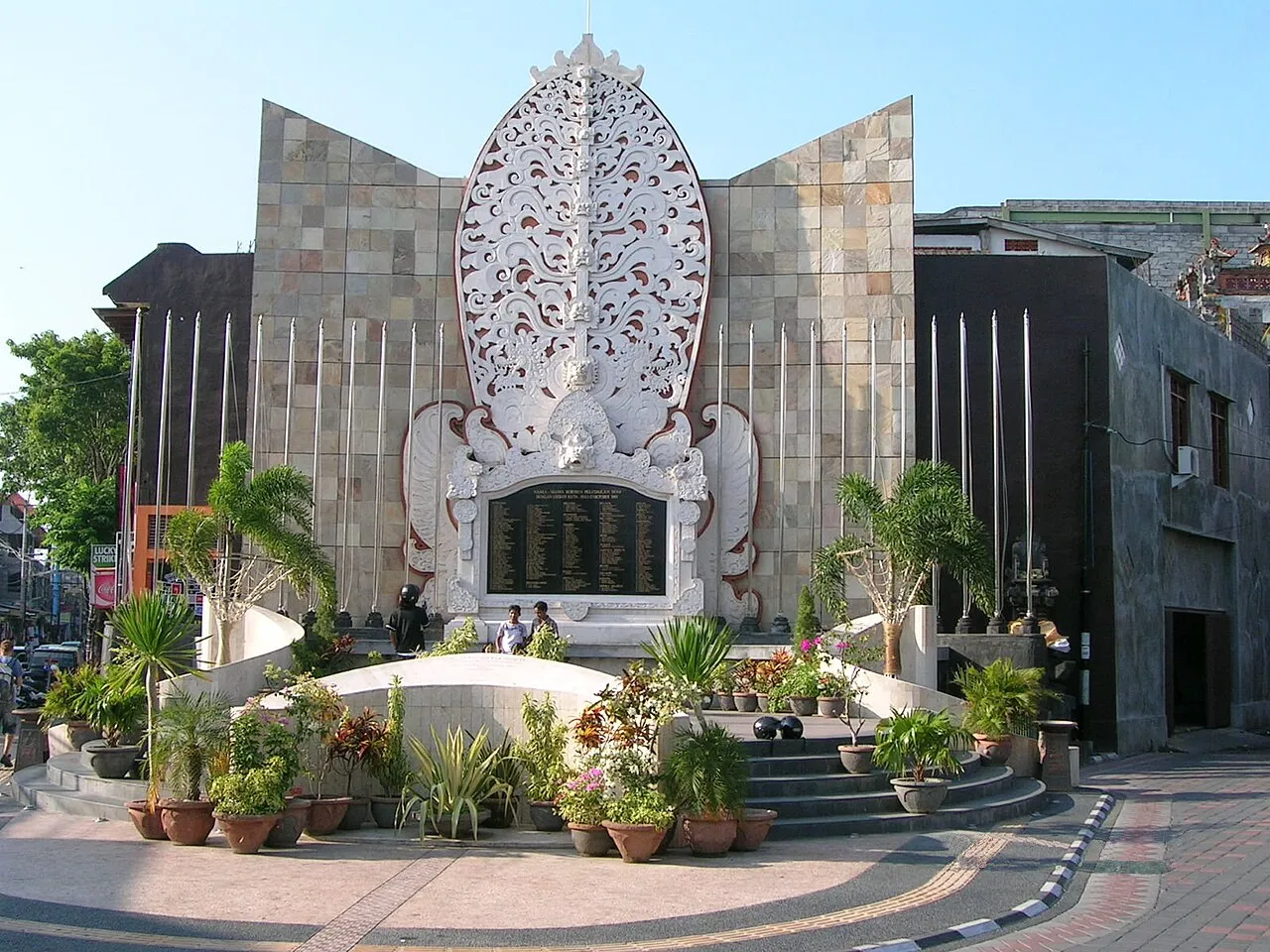 Peringatan tragedi Bom Bali 2002 di monumen Ground Zero Kuta
