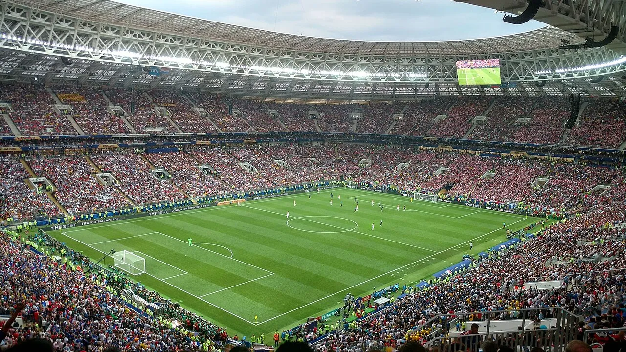 Suasana Luzhniki Stadium saat pertandingan final Piala Dunia 2018 antara Prancis melawan Kroasia