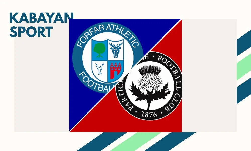 Pemain Partick Thistle merayakan gol dalam laga melawan Forfar Athletic di Station Park