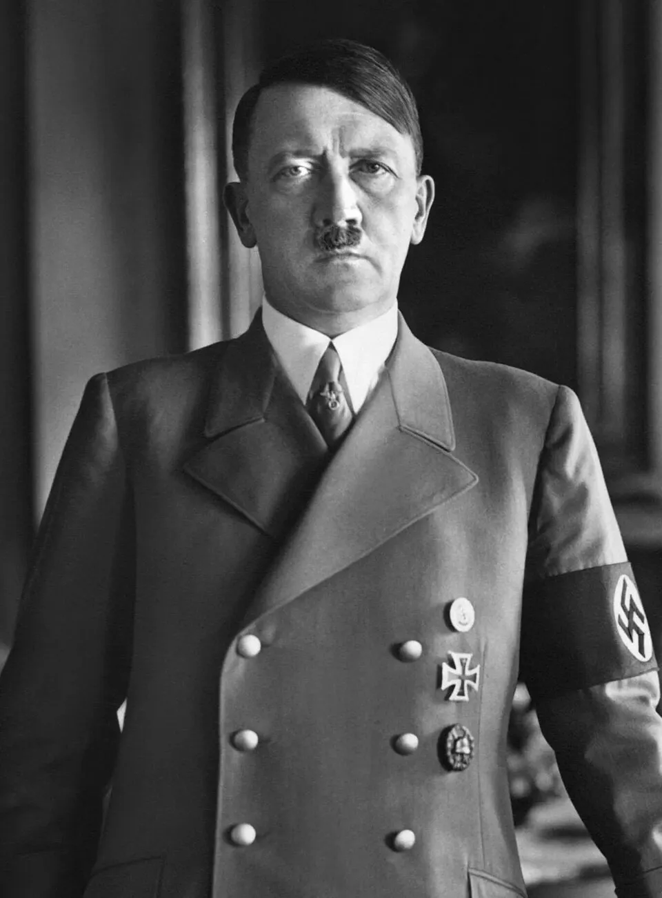 Foto resmi Adolf Hitler, pemimpin dan diktator Jerman pada era Nazi