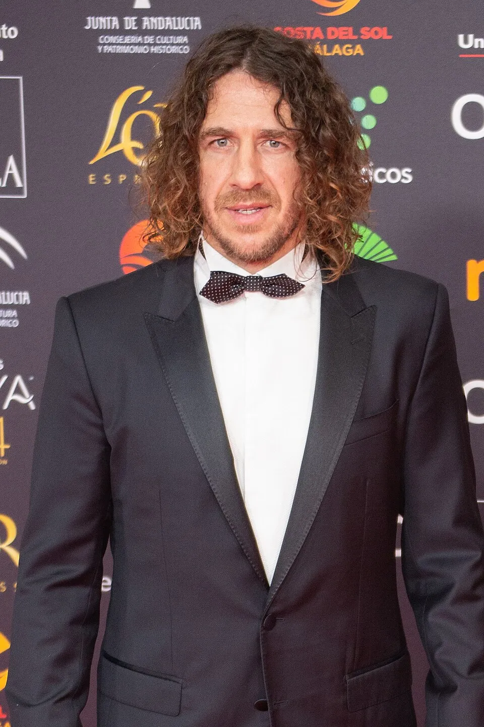 Foto Carles Puyol, mantan bek dan kapten ikonik FC Barcelona