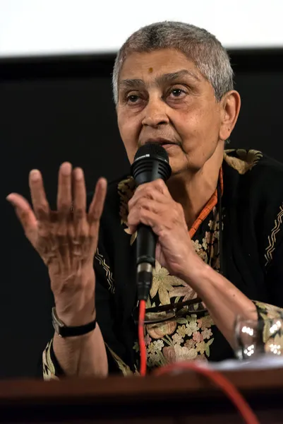 Foto potret Gayatri Chakravorty Spivak, teoretikus sastra dan kritikus feminis asal India